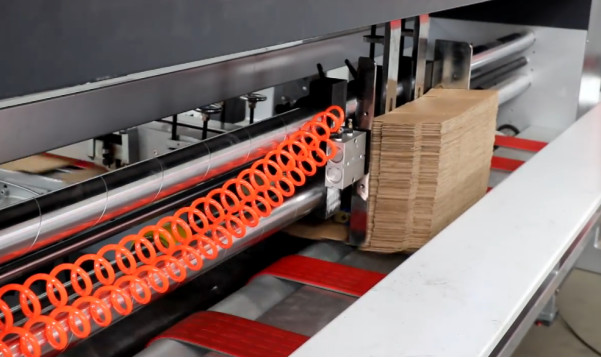 Cardboard Carton Pasting Machine For Box Folding Gluing Making