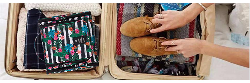 Hawaiian Flower 17 Compartments Non Slip Zipper Hanging Toiletry Bag