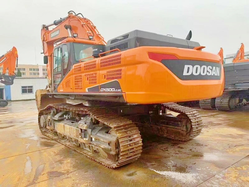 Excellent Condition DOOSAN DX500 Heavy Equipment Used Excavator with 480 Working Hours