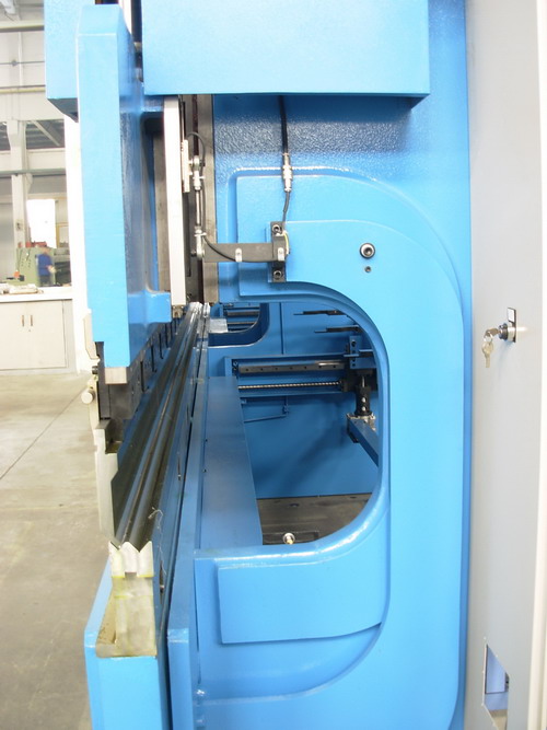 Stainless Steel Forming Bending Press Brake Servo Mortor Drive