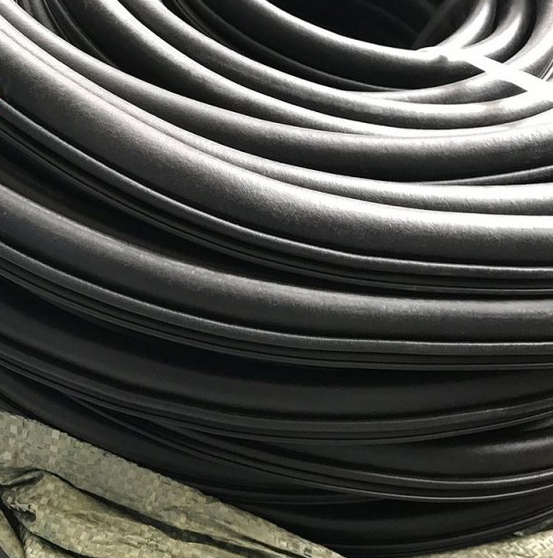 100 C 70h Compression rate Anti Fire Neoprene Sponge Rubber Cord for High Compression