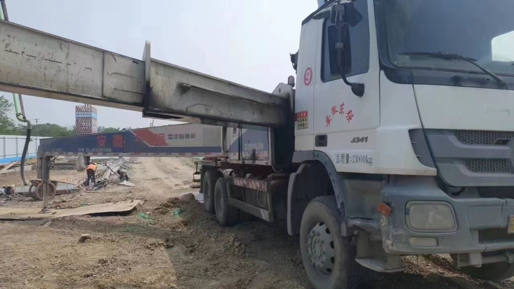 Original Condition 2012 Zoomlion 47m Concrete Pump on Benz Chassis