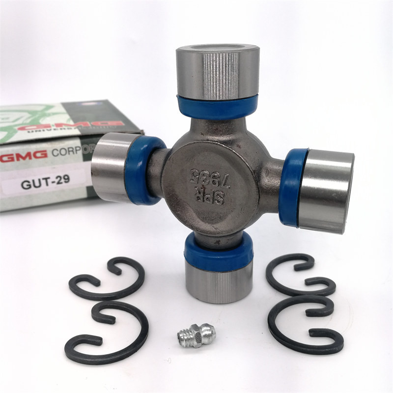 Gut29 Universal Joint Bearing 04371-0K080 20Cr / 20CrMnTi For Nissan Navara D40 Ford
