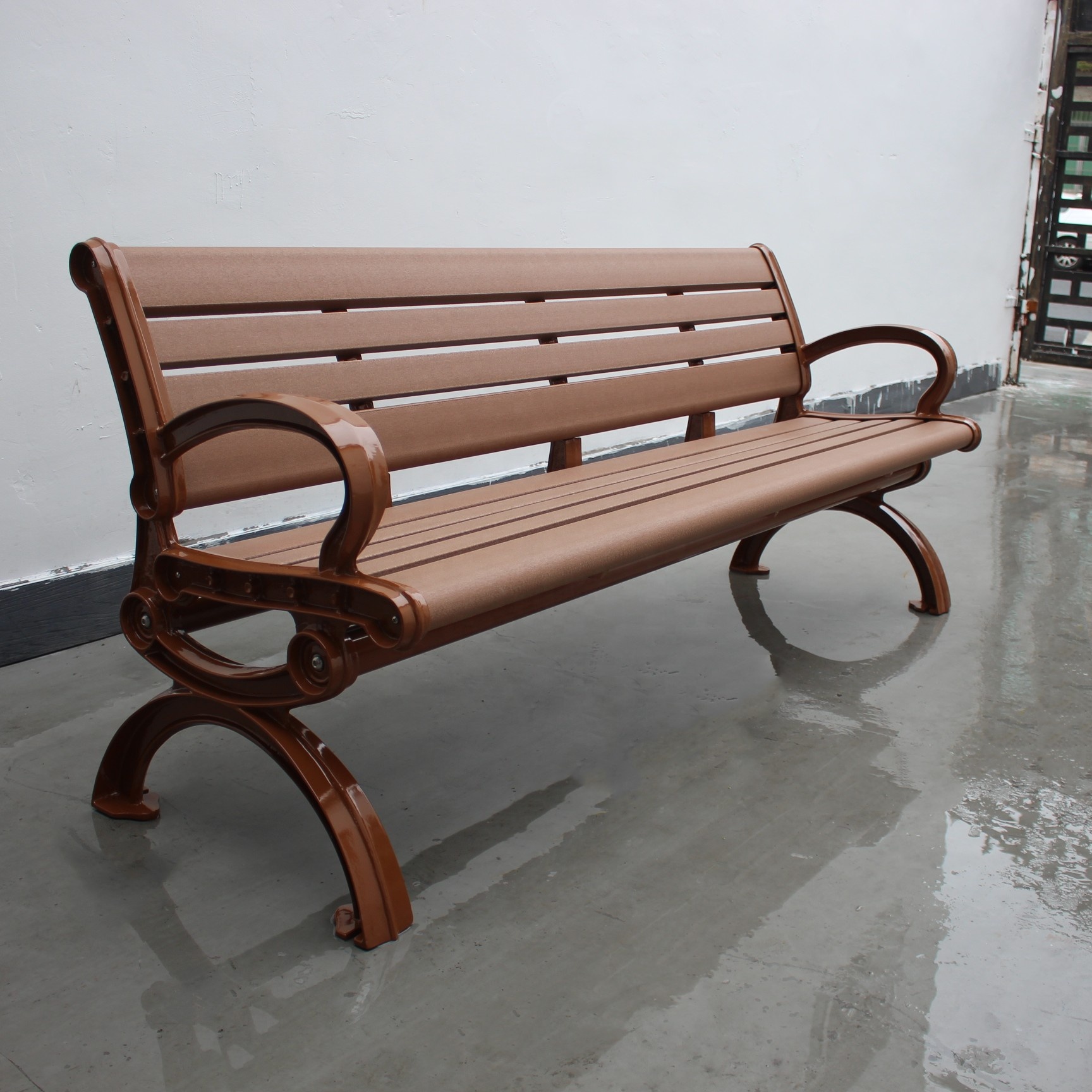 Traditional Rustic Garden Outdoor Wooden Bench With Recycle Composite Material