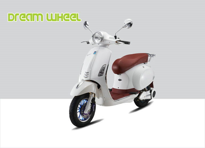 1000 Watt Electric Vespa Style Scooter 53km/H 60V 20Ah Battery