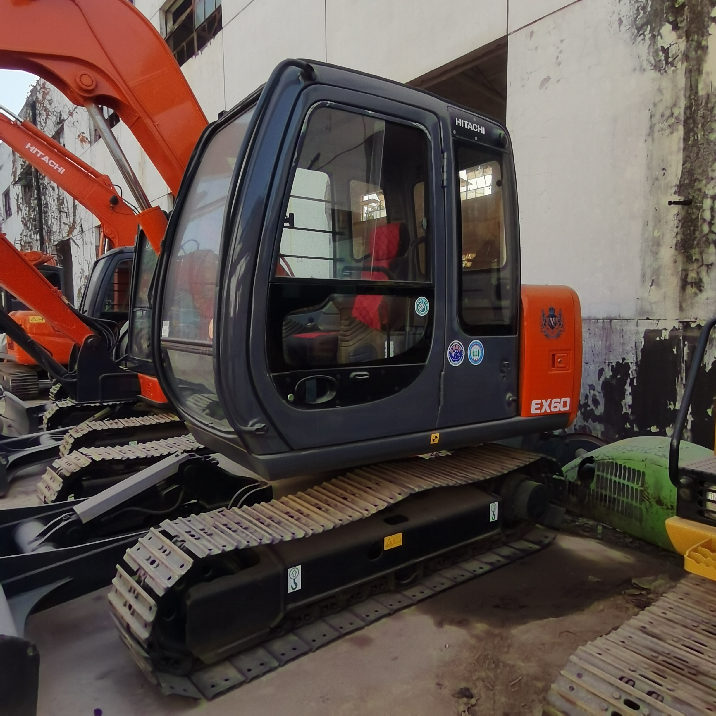 Hitachi EX60 Used Excavator Mini Digger Machine in Good Condition 6000 KG Weight