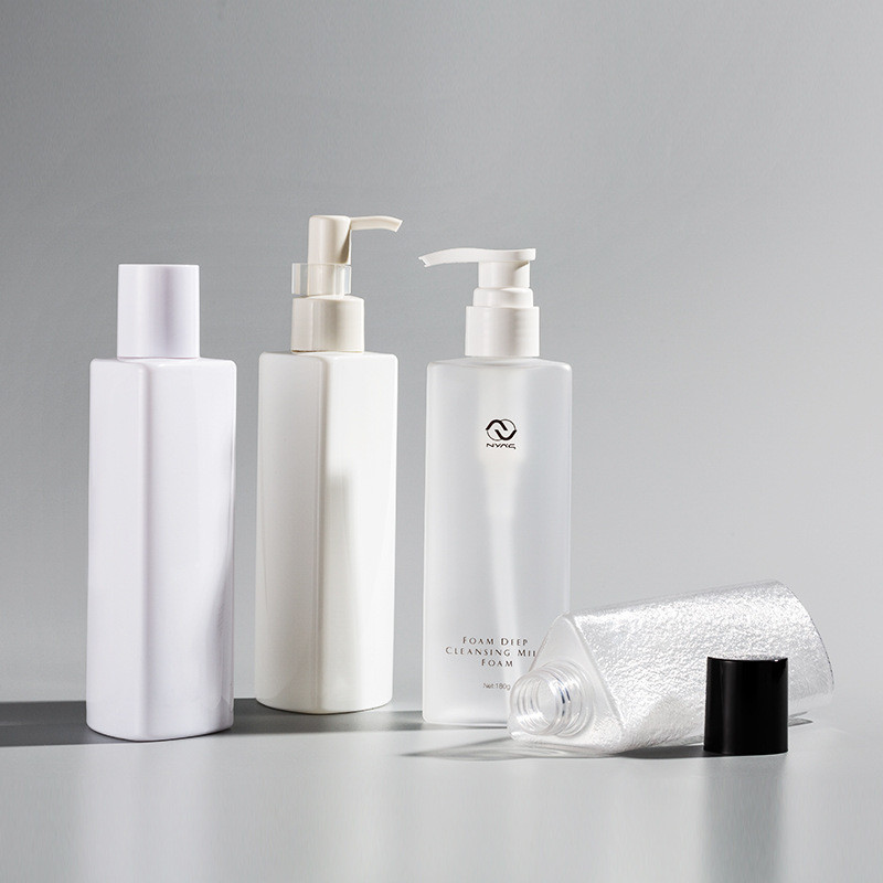 6.7oz 200ml Triangle Square Plastic Shampoo Pump Bottles For Shampoo And Conditioner