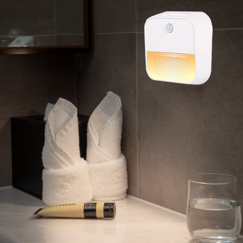 LVD Certified 0.5w Battery Operated Motion Sensor Light Stick On Anywhere