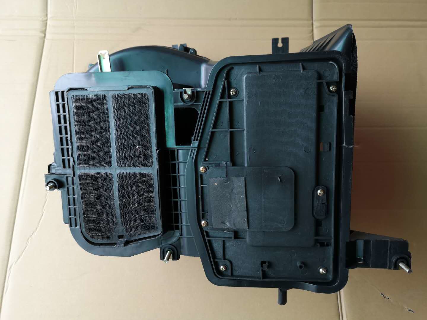 TS16949 ISUZU Auto Parts Heavy Truck 1835611106 Blower With Motor And Resistor Enhance Air Inlet