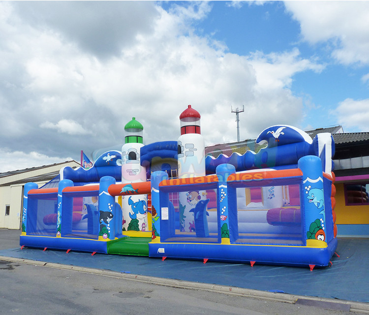 Plato Inflatable Amusement Park Blow Up Bouncy Castle Combo