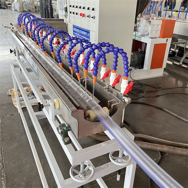 Automatic Feeding PVC Pipe Extrusion Line Manufacturers Soft Gas Hose Pipe Making Machine