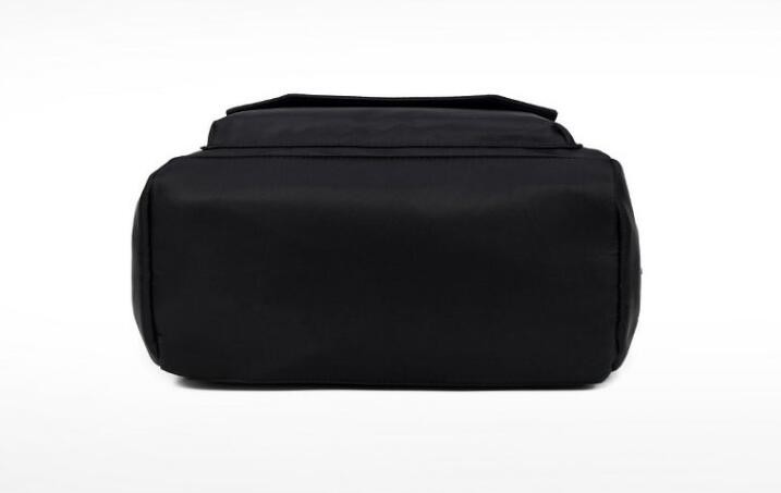 Luxury Black Polyester Kids Diaper Bag , Insulation Travel Baby Nappy Bags