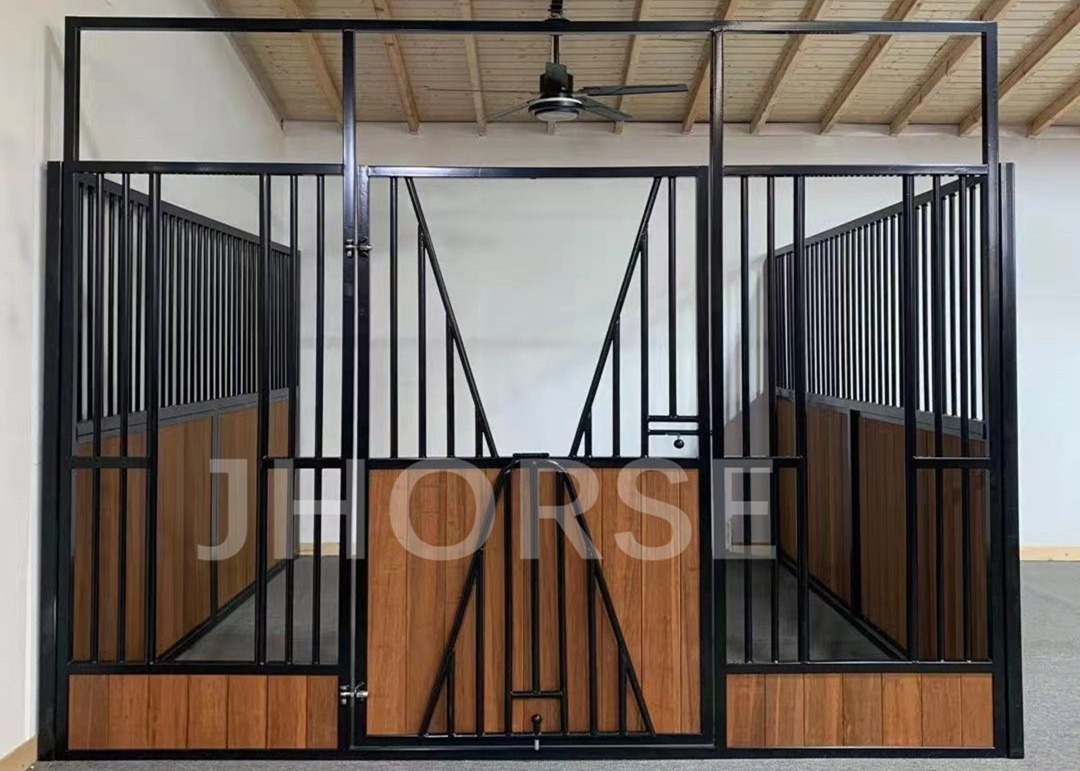 Easy Feeding System Dark Color Horse Stall Fronts For Pony