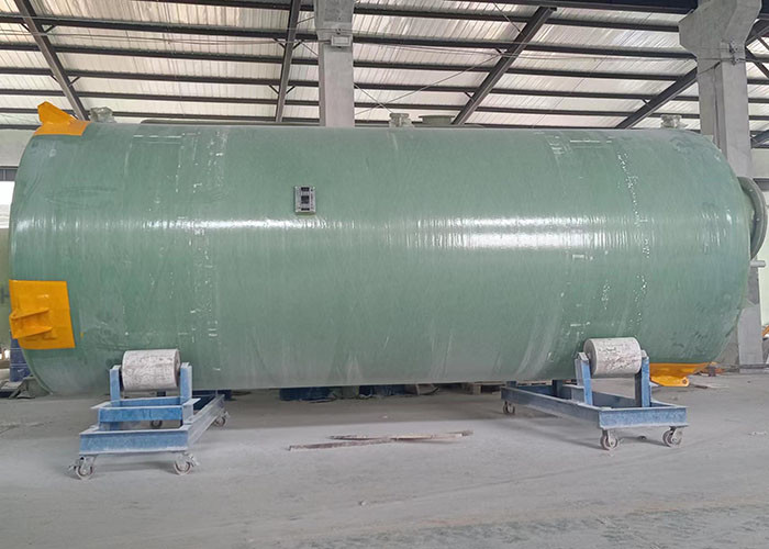 Cross Wound Storage Tanks FRP Horizontal Tank 2600 Gallon Chemical Production Line