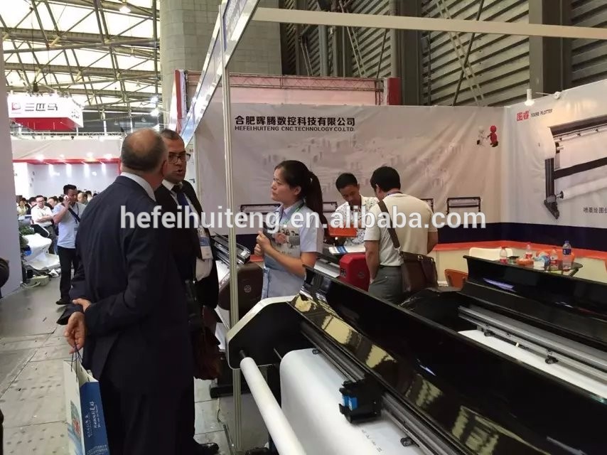Ultra High Speed Flatbed Cutting Plotter Water Base Ink 60 Meters / Hour