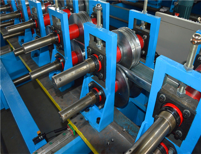 High Efficient C Purlin Roll Forming Machine , Steel Purlin Making Machine