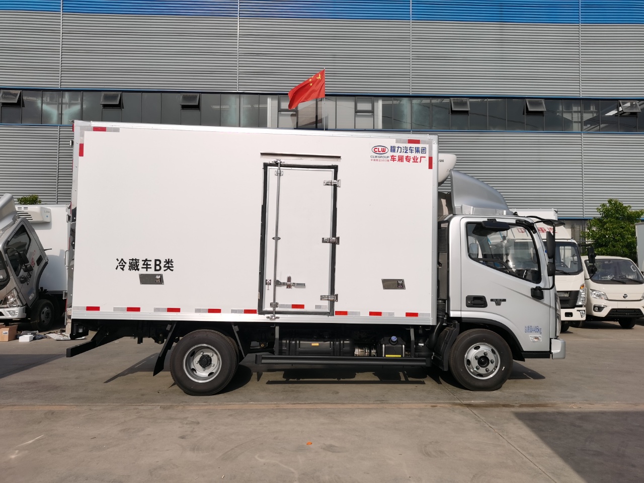 158HP 4L Engine Refrigerator Trucks Ice Cream Freezer Box Truck