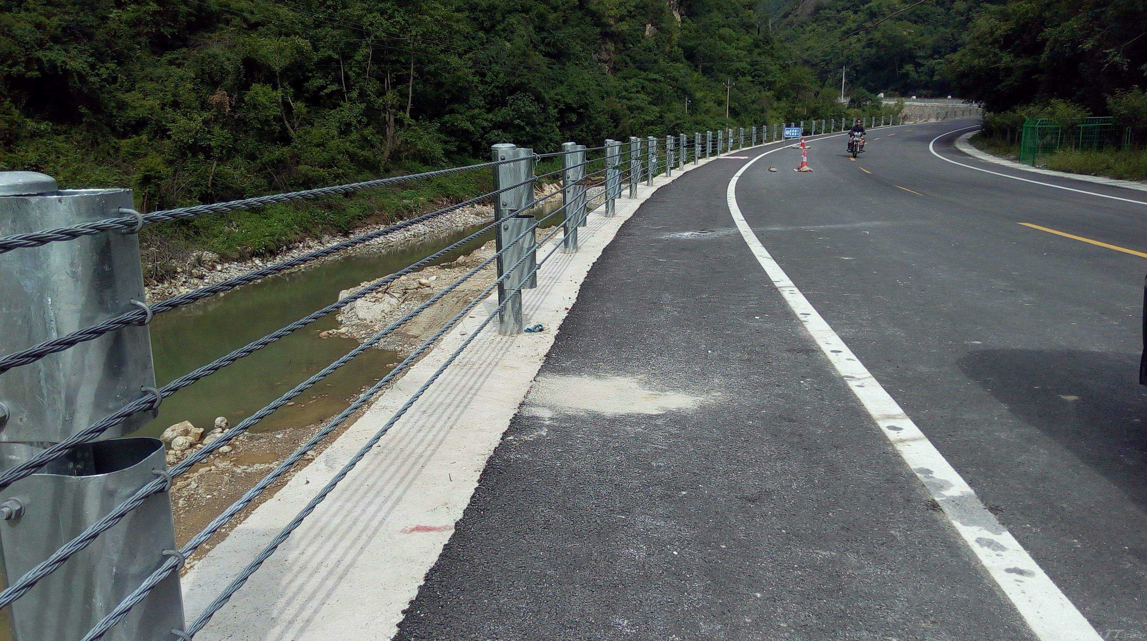 Stainless Steel Galvanized Highway Guardrail Cable Barrier For Road Traffic Safety