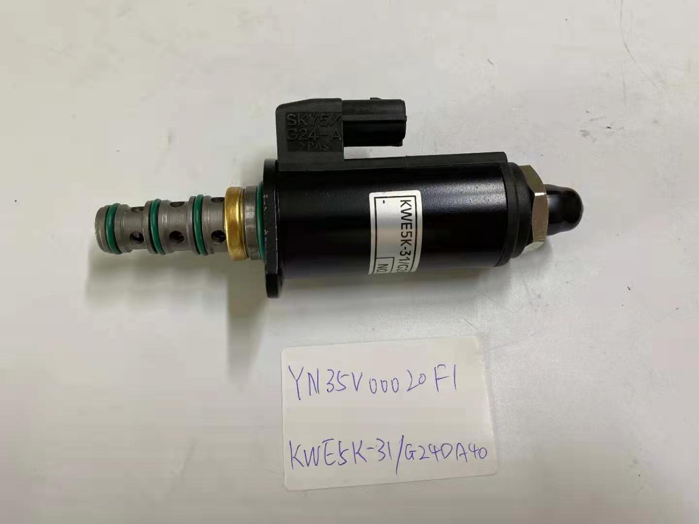 SK200-3 Safety Lock Solenoid Valve YN35V00020F1 KWE5K-31/G24DA40 Excavator OEM Support