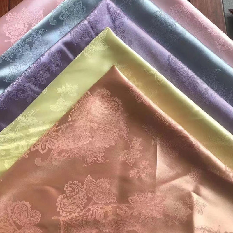 150cm Width 180gsm Polyester Jacquard Satin Fabric Textured Floral Printed