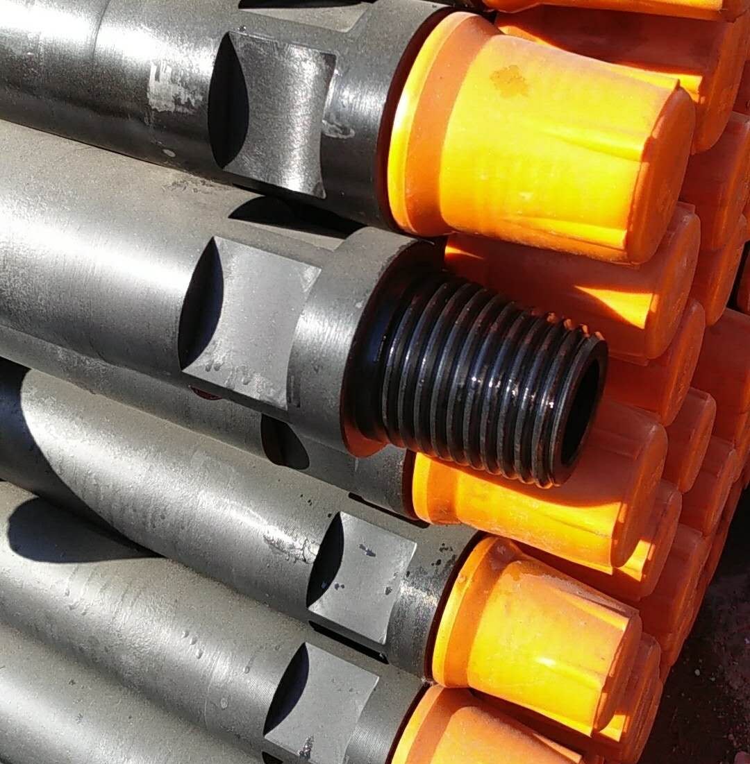High Air Pressure 4" DTH Hammers And Bits For Tunneling Mining / Water Well