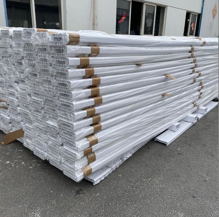 White Vinyl Post And Rail 8ft Wire Mesh Farm Fencing Outdoor Pvc For Horse