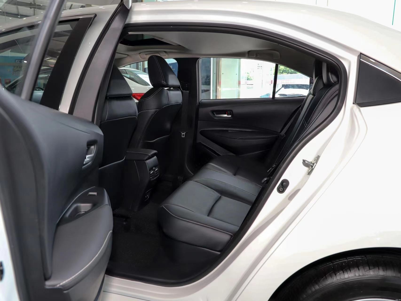 Toyota Corolla 2021 Sedan Car Dual Engine 1.8L E-CVT Flagship New And Use
