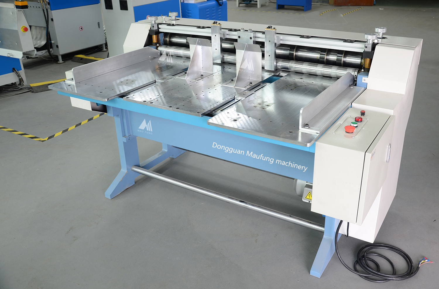 68m/Min 1250*1000mm Big Size Cardboard Cutting Machine for photo books hard cover books MF-FQ1350
