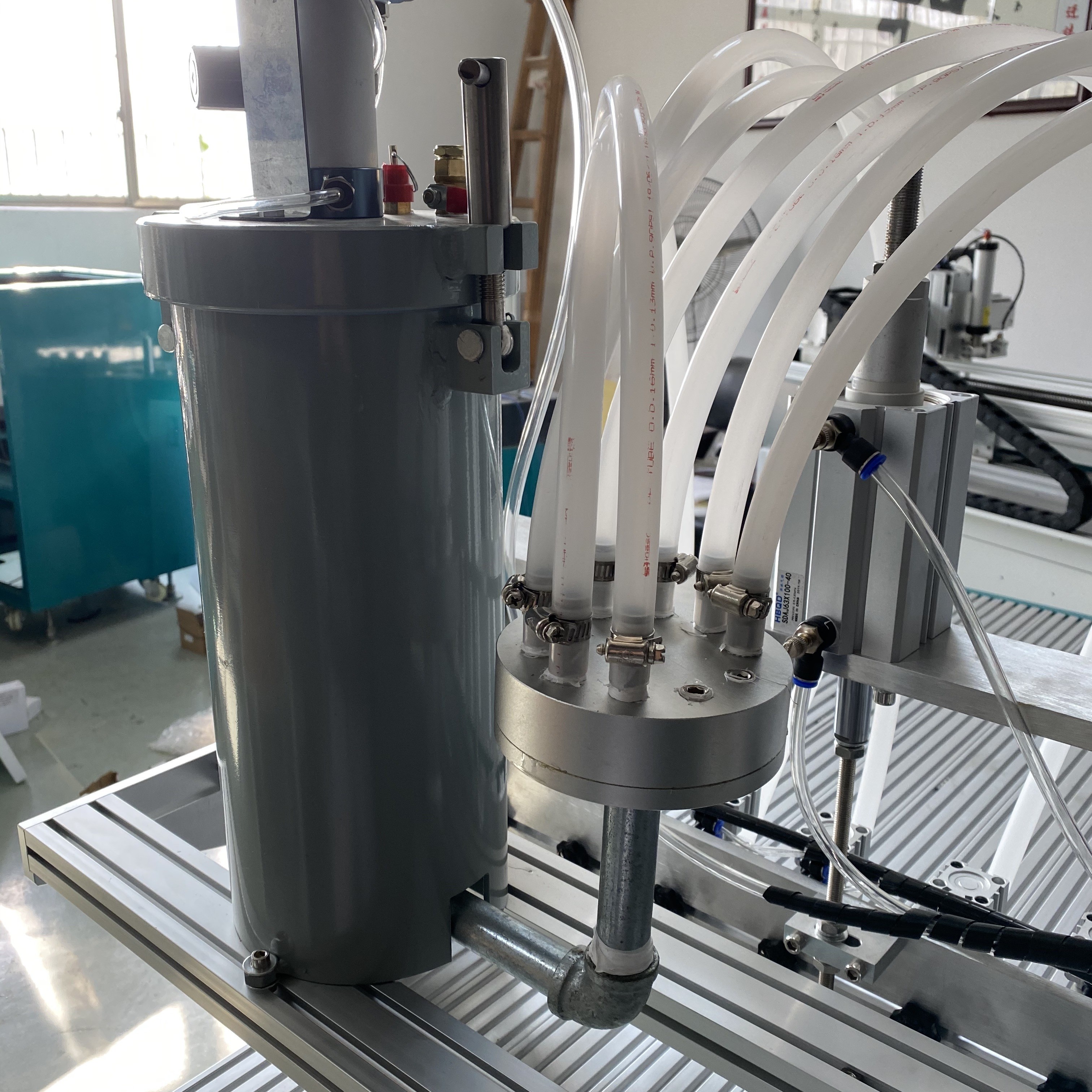 Multi Heads Dispensing Robots 500mm/sec Liquid Silicone Dispenser 150W For back lit panel