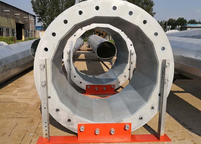 Heavy Duty Wind Energy Tower , Q420B Silver Wind Turbine Hydraulic Tower