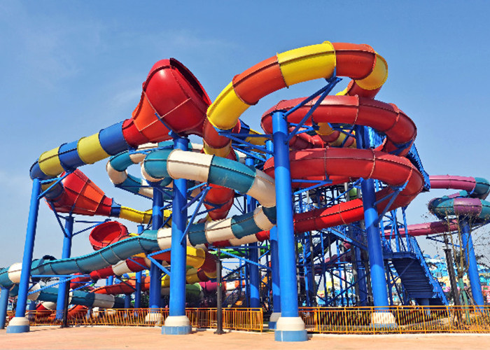 Funny Fast Fall Water Slide Playground With Fiberglass Galvanize Steel Material