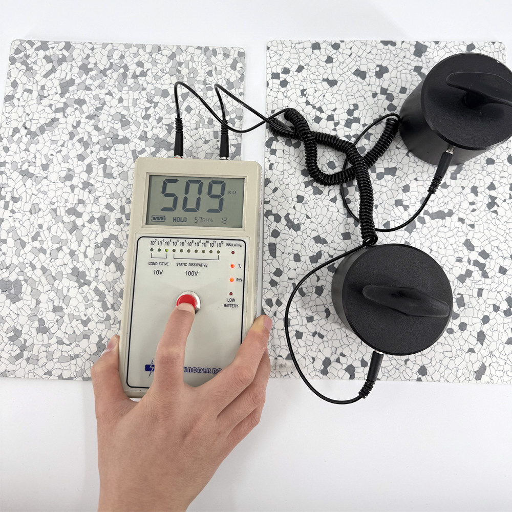 Conductive PVC Floor Tile Vinyl Anti-static Multiple Color PVC ESD Flooring Tile For Cleanroom