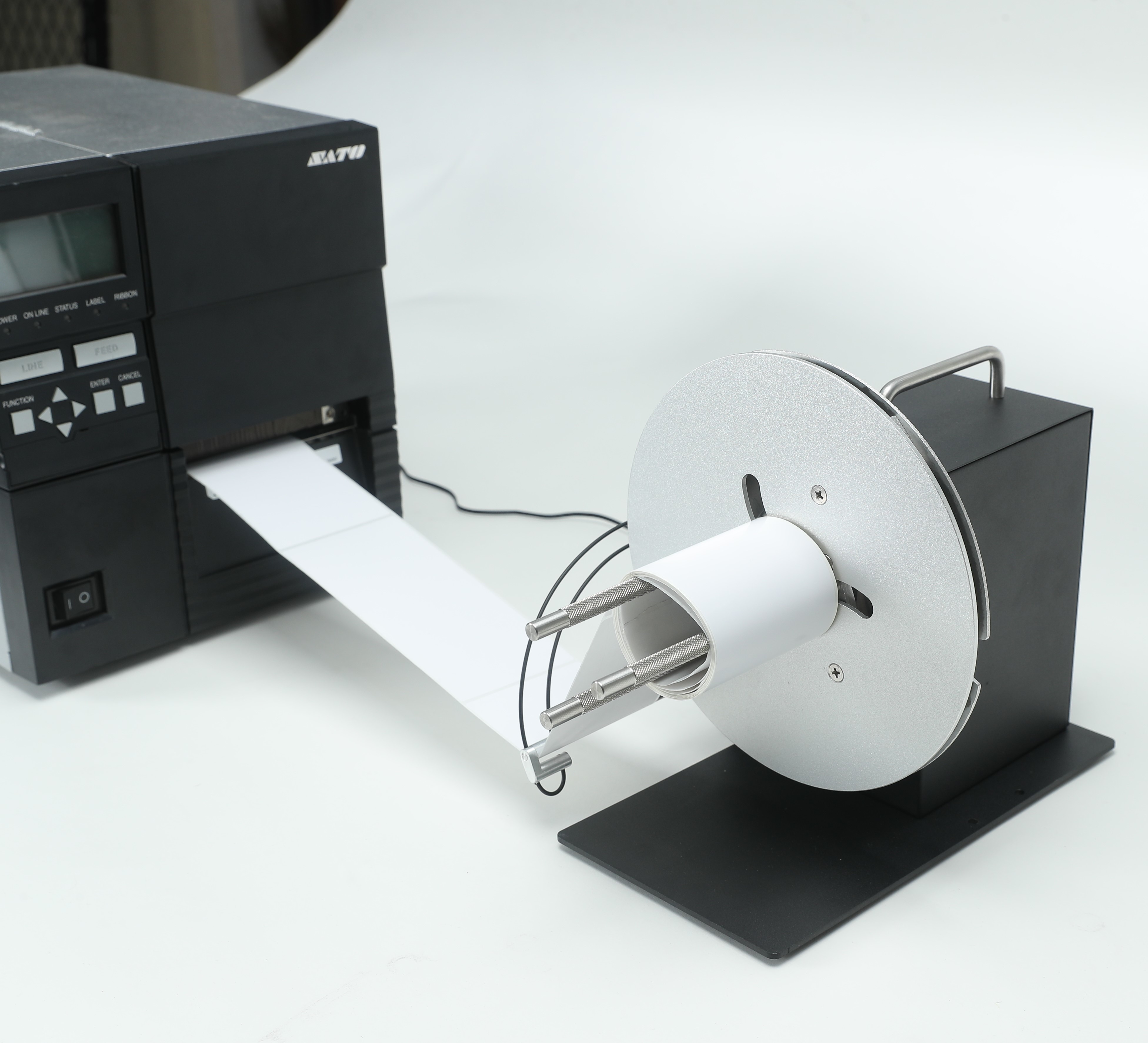 Black Reel To Reel Label Rewinder Machine MR17 In Logistics