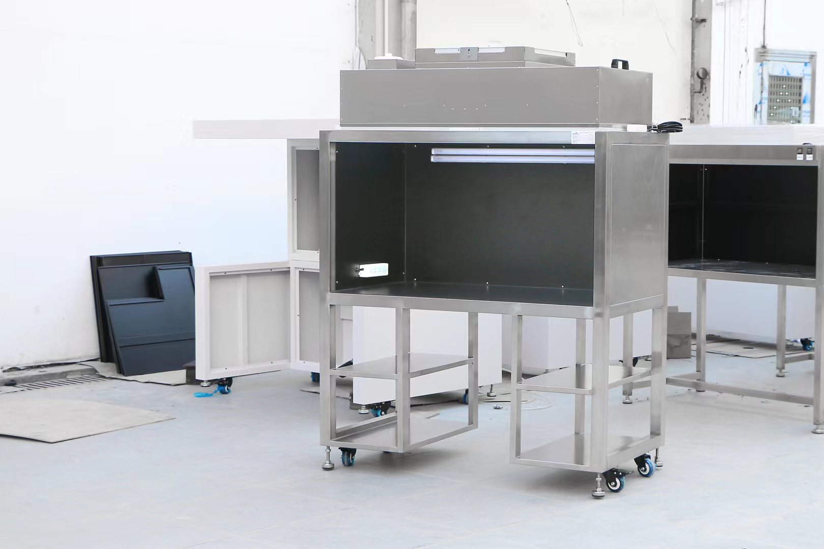 SS 304 Benchtop Laminar Airflow Cabinet Clean Bench Cold Rolled Steel 220V 50Hz