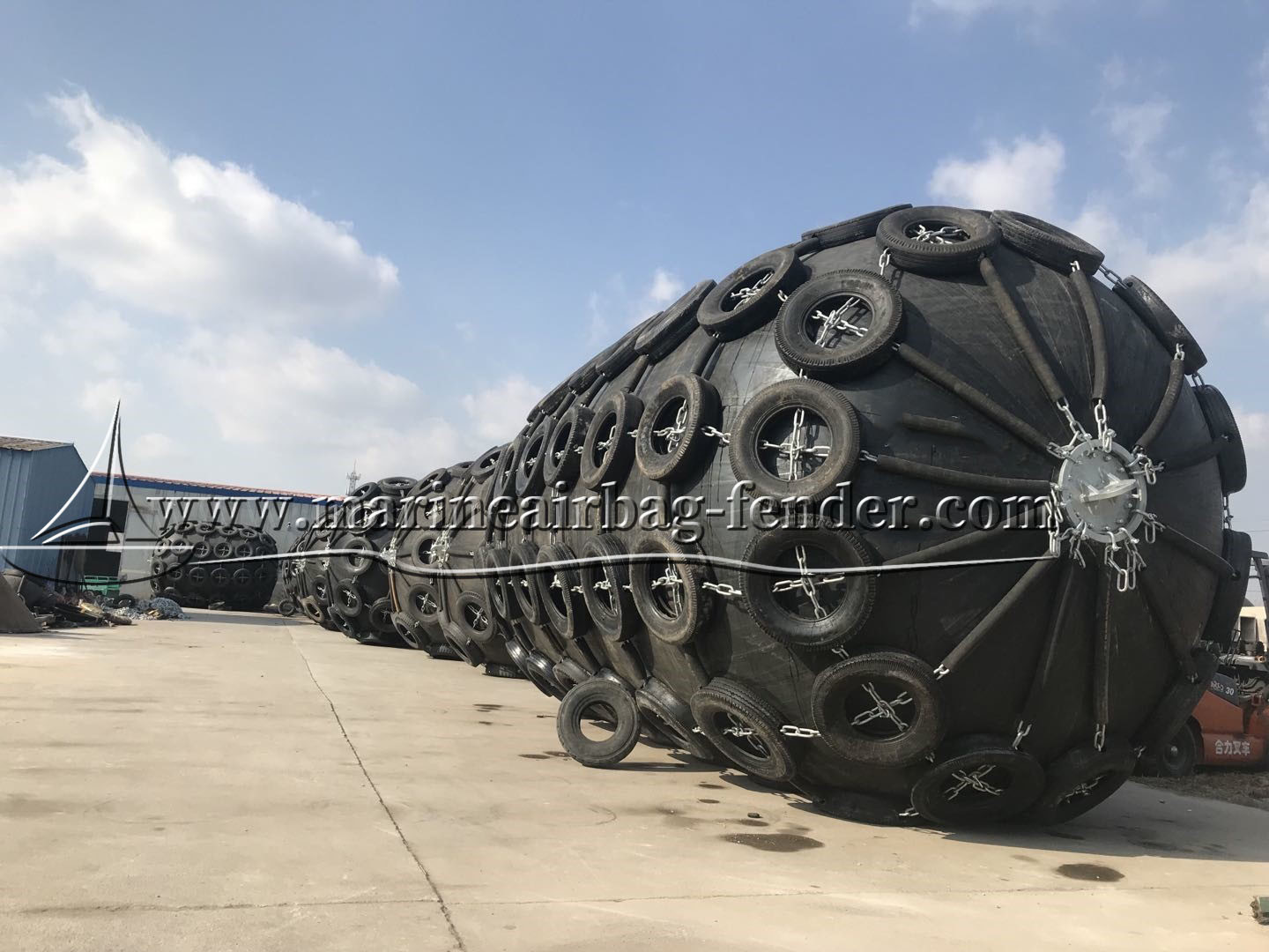 Marine Ship To Ship Floating Rubber Fender Aging Resistant Customized