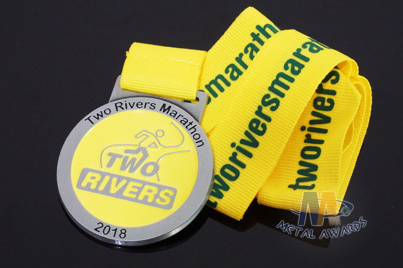 Two Rivers Marathon Custom Sports Medals Raised Metal And Filling Color In Recessed Metal