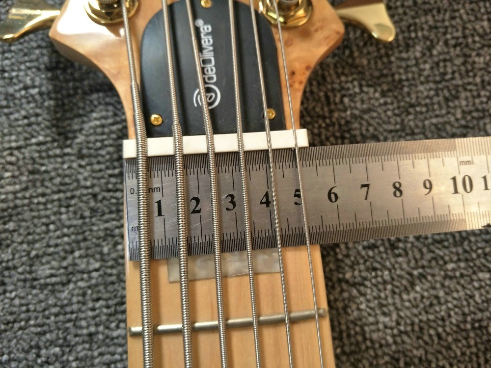 6 Strings Electric Bass Guitar Maple Body Active pickups Bass Guitar Music instruments