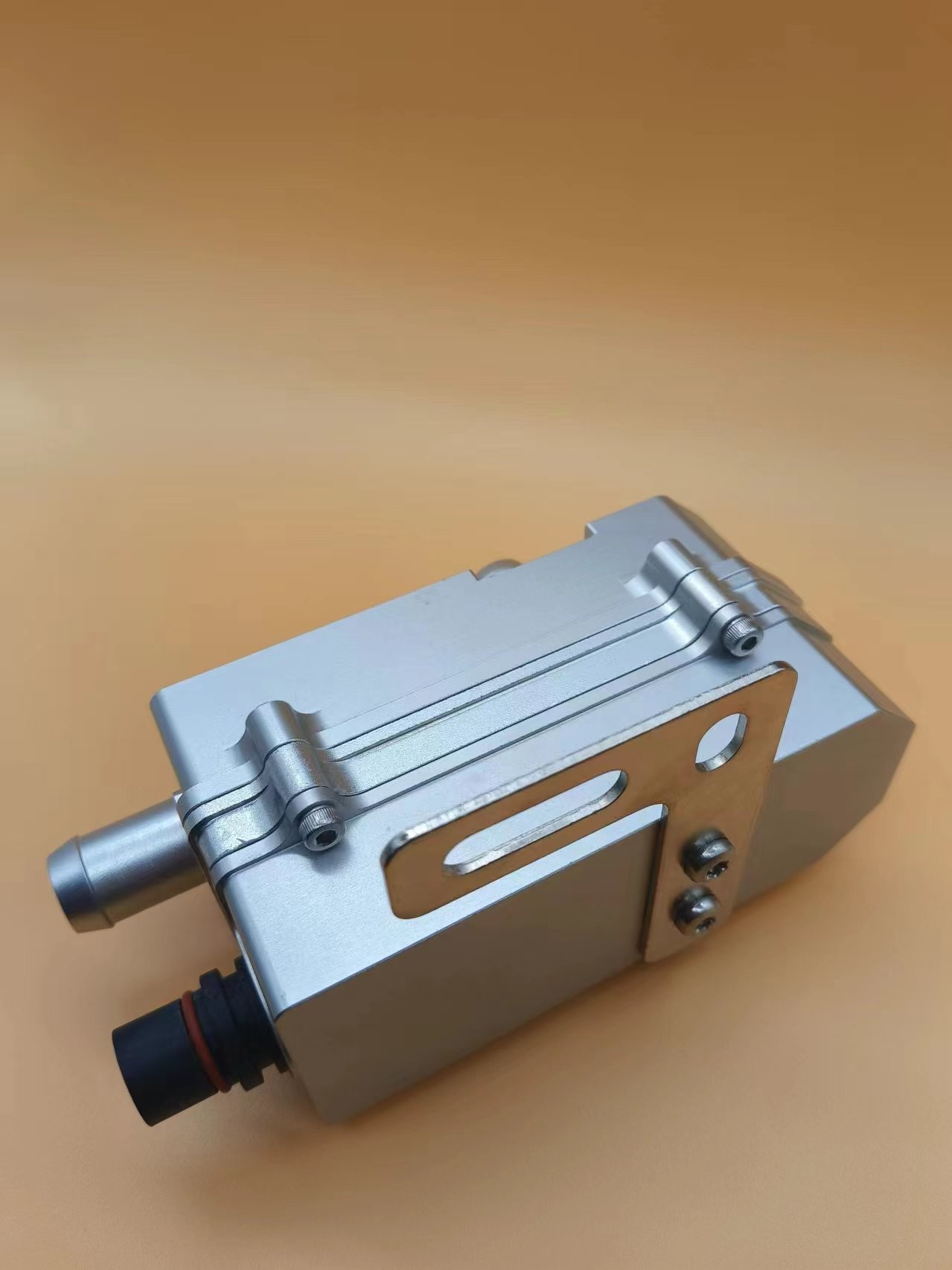 Electric Aluminum Alloy Automobile Engine Heater with Strong Applicability