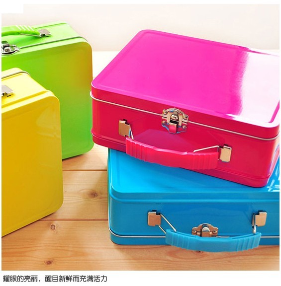 Antique Lunch Boxes With Plastic Handle , Mini Lunch Box Tins