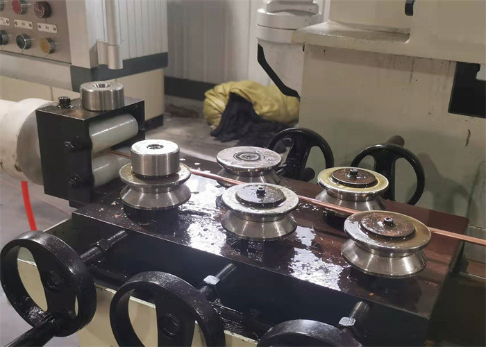 ASTM C10100 Oxygen Free Grooved Copper Tube For Machinery