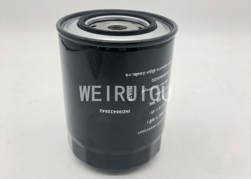 Machinery Engine Pump Oil Filter P553411 98432642 Truck Oil Filter