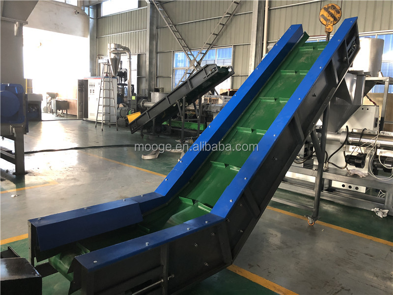 Loading Unloading Chain Conveyor Machine Mobile Conveyor Belt For Bottles