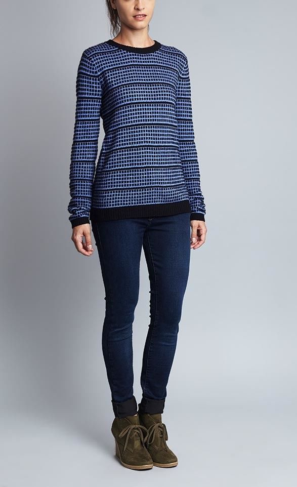 WOMEN'S 37% VISCOSE/ 33%NYLON/ 25%LAMBSWOOL/ 5%CASHMERE FLOATING JACQUARD KNITTED SWEATER