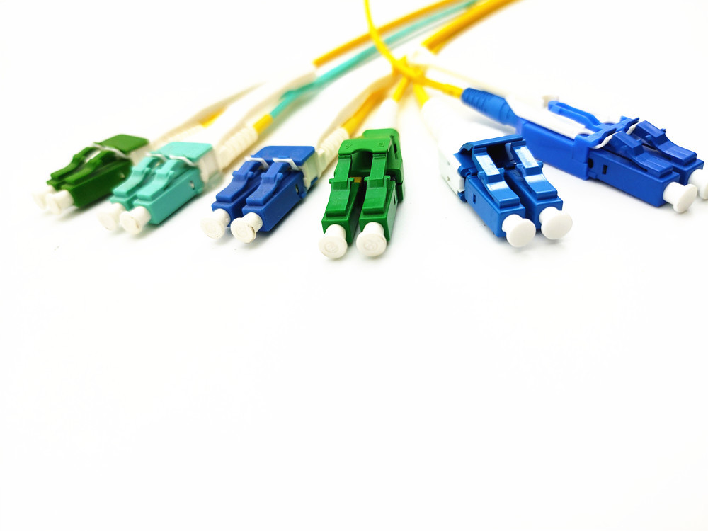 Push Pull Tab Fiber Optical Patch Cord LC Uniboot OM3 For High Density Cabling