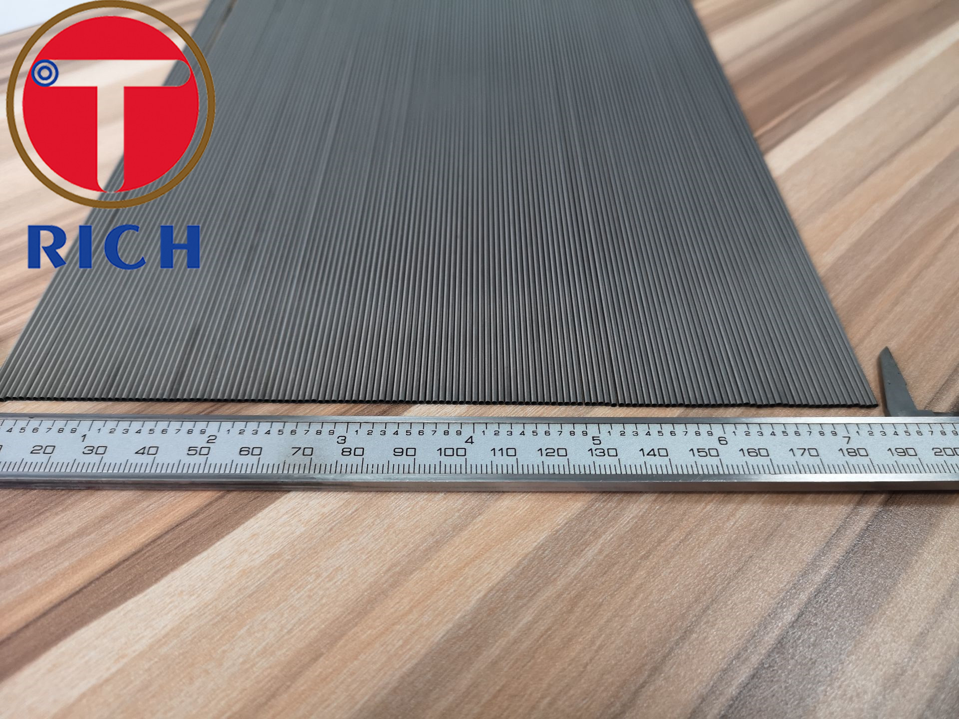 ASTM A554 A249 Stainless Steel Capillary Tube Round Shape Length Customized