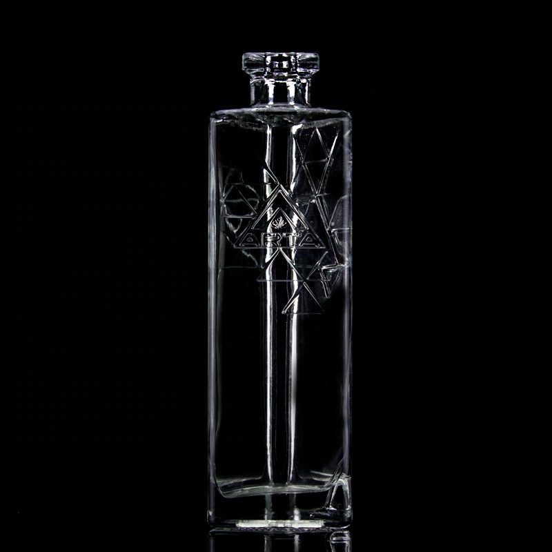 Glass Body Carved Empty Liquor Bottle 500ml 750ml for High Grade Distilled Spirits