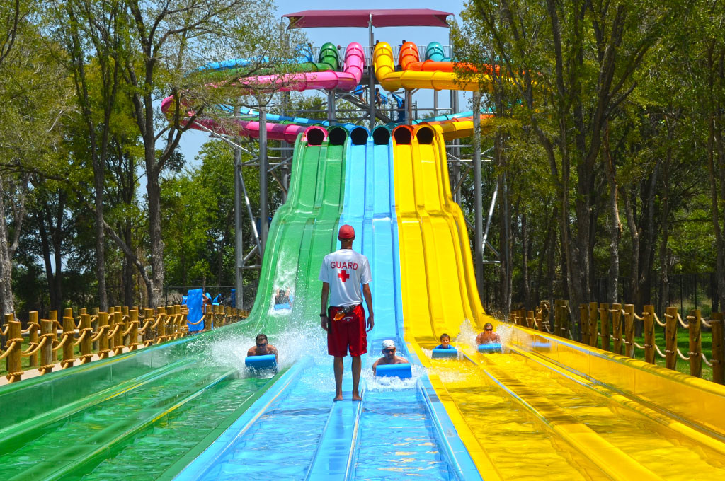 Attractive Butterfly Racing Fiberglass Water Slides Galvanized Carbon Steel Frame For Aqua Park