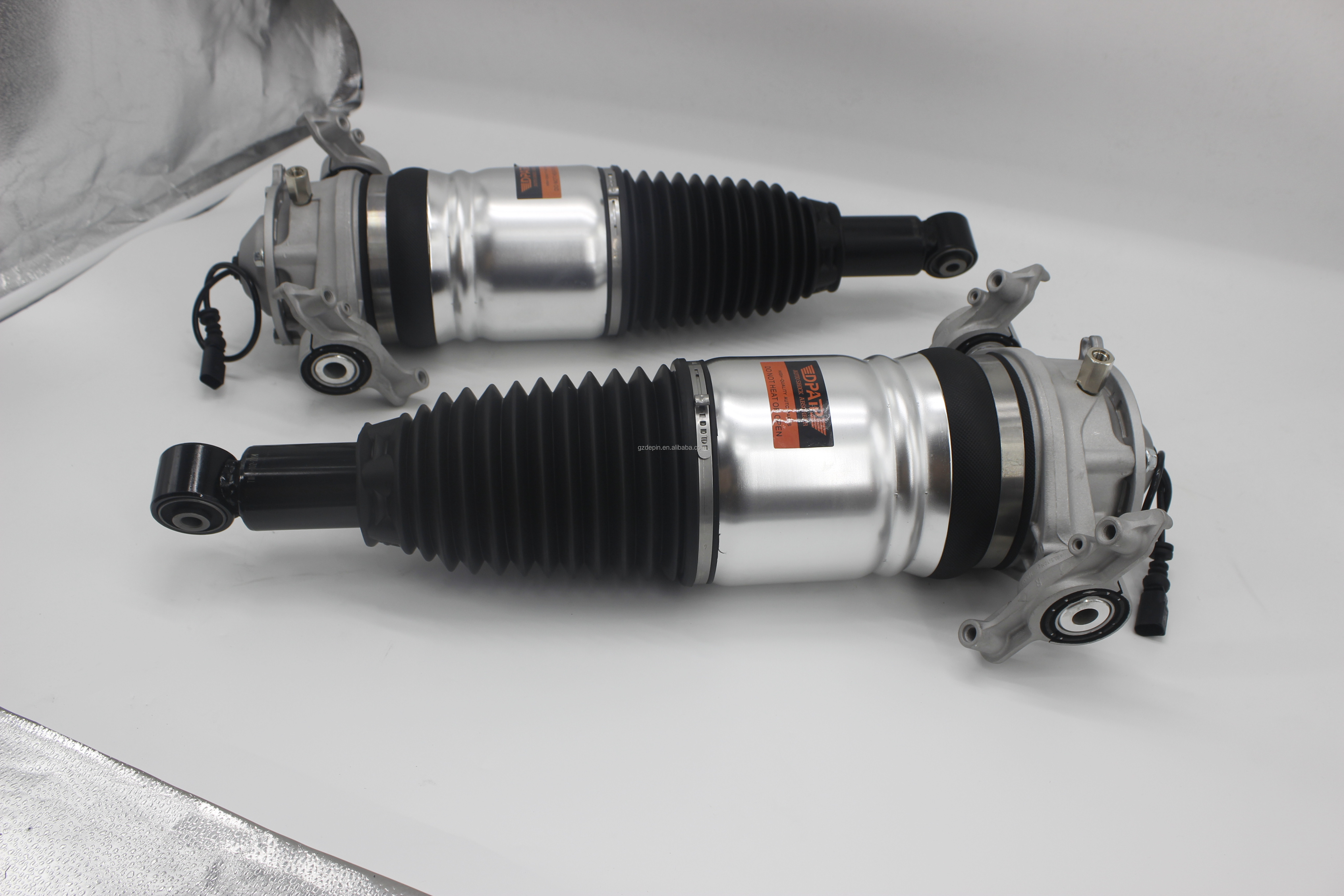95835802007 Left Rear Air Shock Absorber For Porsche Cayenne Volkswagen Touareg 7P 958 92A