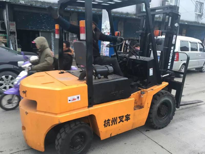 7T komats TCM TOYOTA ISUZU forklift 1t.2t.3t.4t.5t.6t.7t.8t.9t.10t brand new   forklift