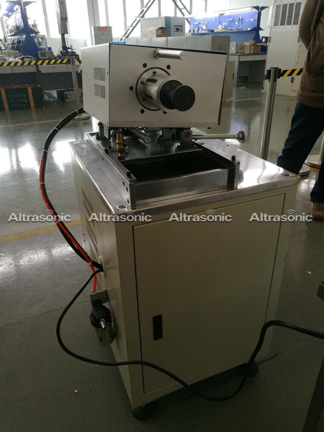 20Khz Ultrasonic Metal Welding Alumium Plate With Copper Tube